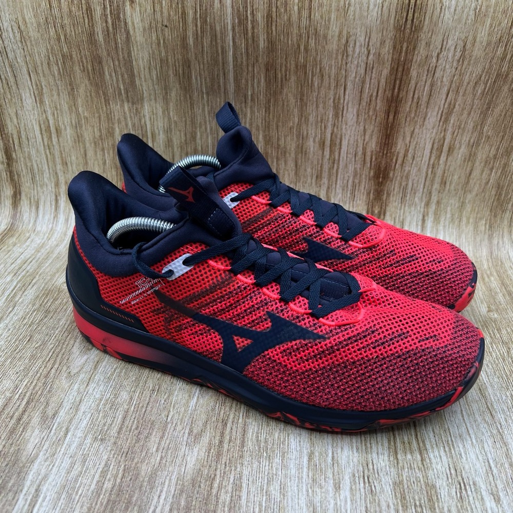 Mizuno TC-11 Training Shoes Men's Size 11 Red Black Athletic‎ Sneakers 31GC2101